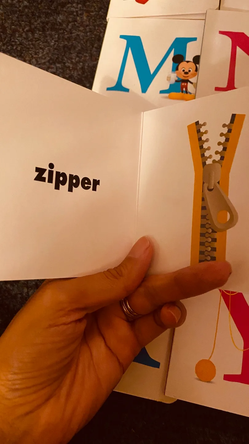 Disney Alphabet Flash Cards image indicator(2)