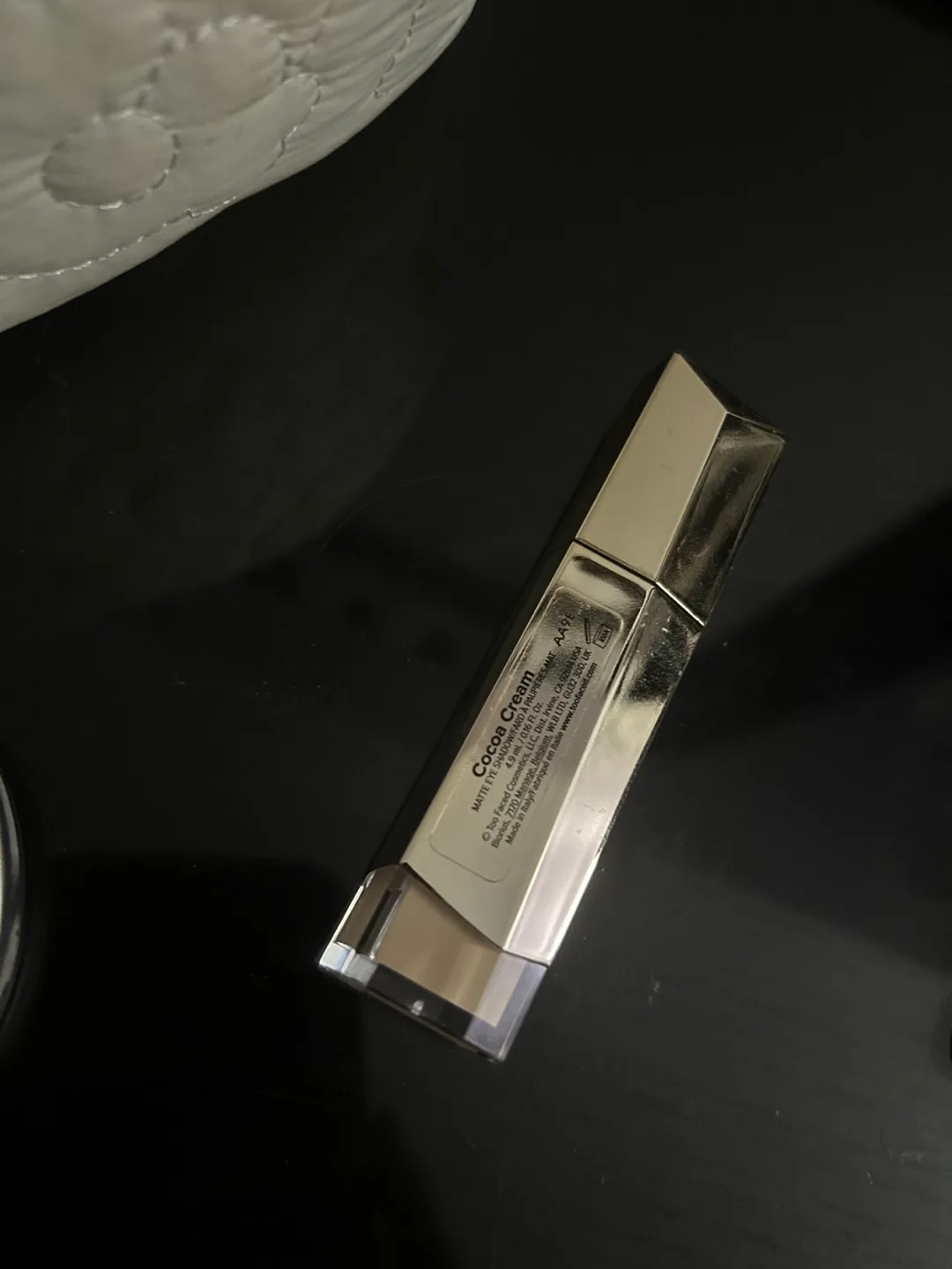 Too Faced Cocoa Cream Matte Eyeshadow image indicator(2)