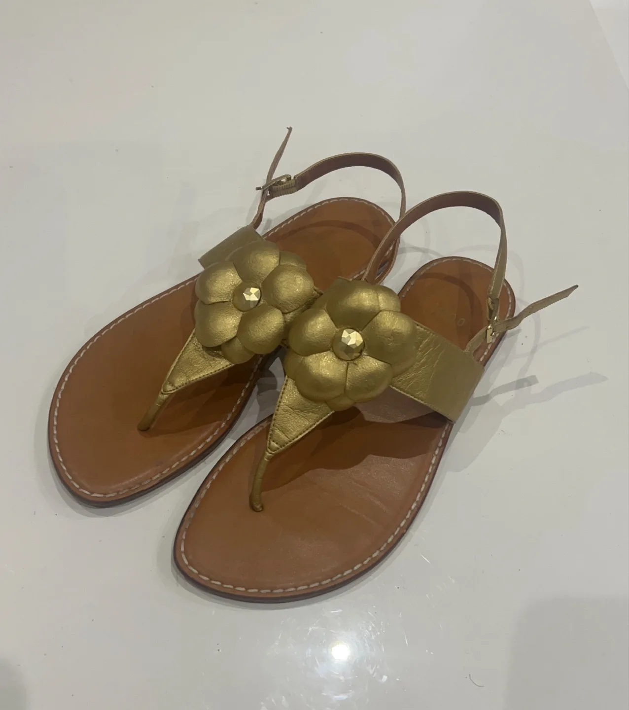 Gold Flower Sandals - Size 8 thumbnail
