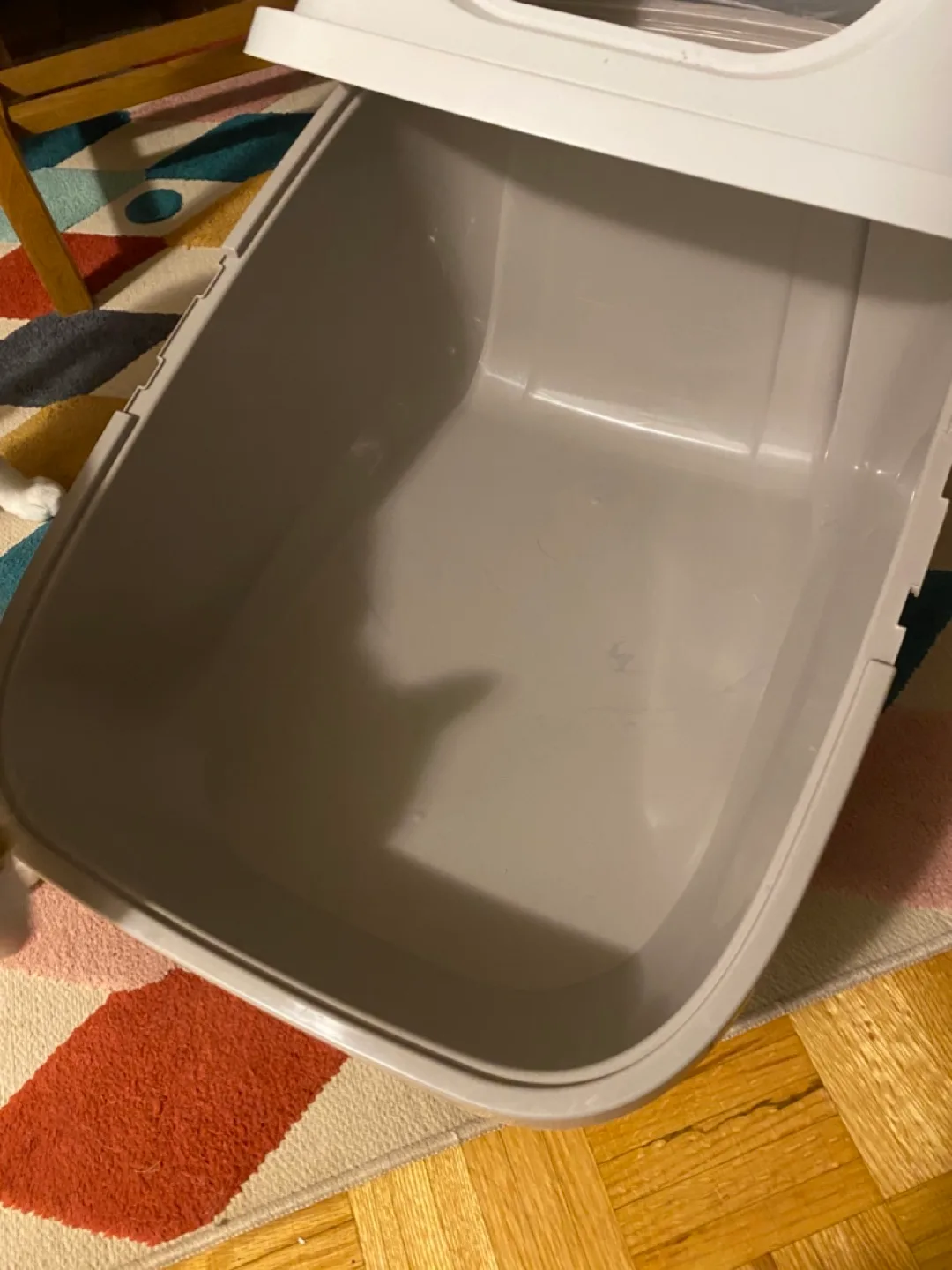 Litter box with door image indicator(9)