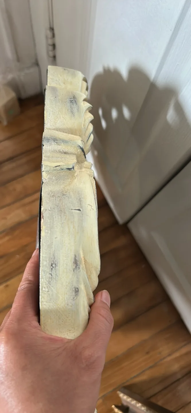 Ornate Round Mirror - Cream Colour image indicator(5)