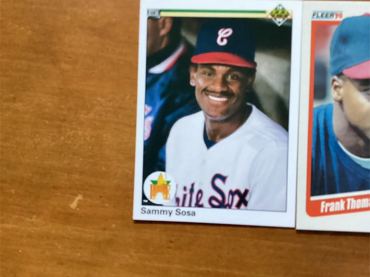 1990’s SAMMY SOSA #17 & FRANK THOMAS #U-87 Rookie Cards image indicator(2)