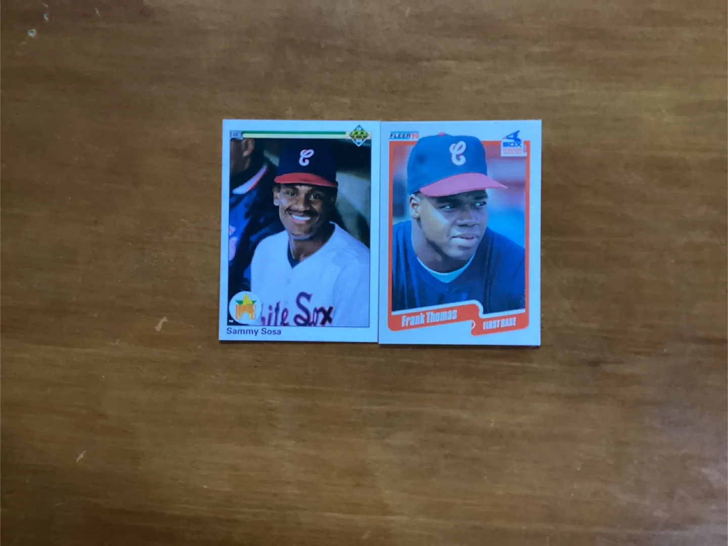 1990’s SAMMY SOSA #17 & FRANK THOMAS #U-87 Rookie Cards image indicator(7)
