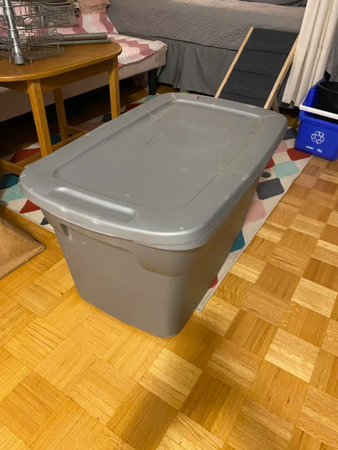 Large storage bin image indicator(4)