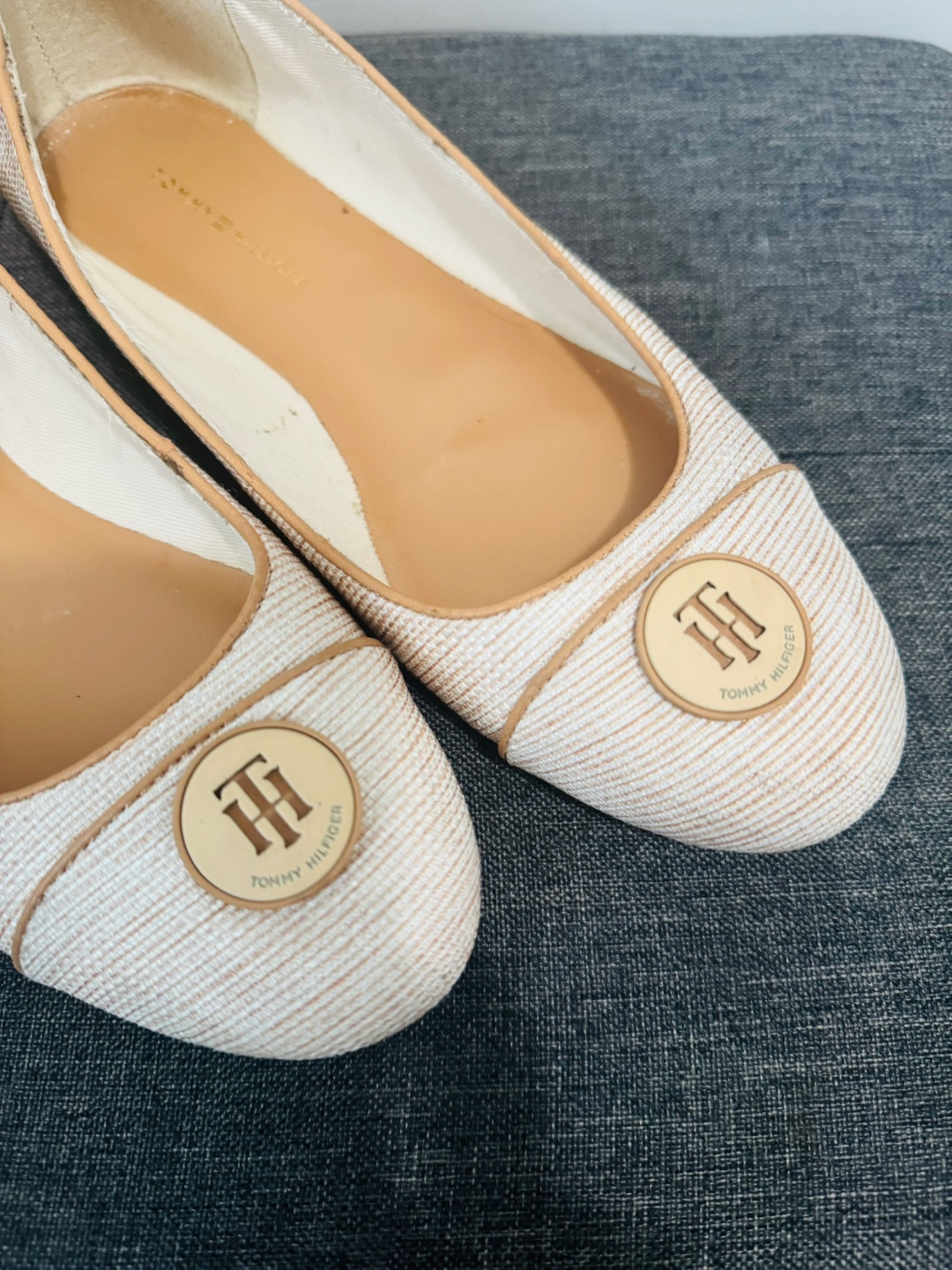 Tommy Hilfiger Flats - Size 7 - photo 2