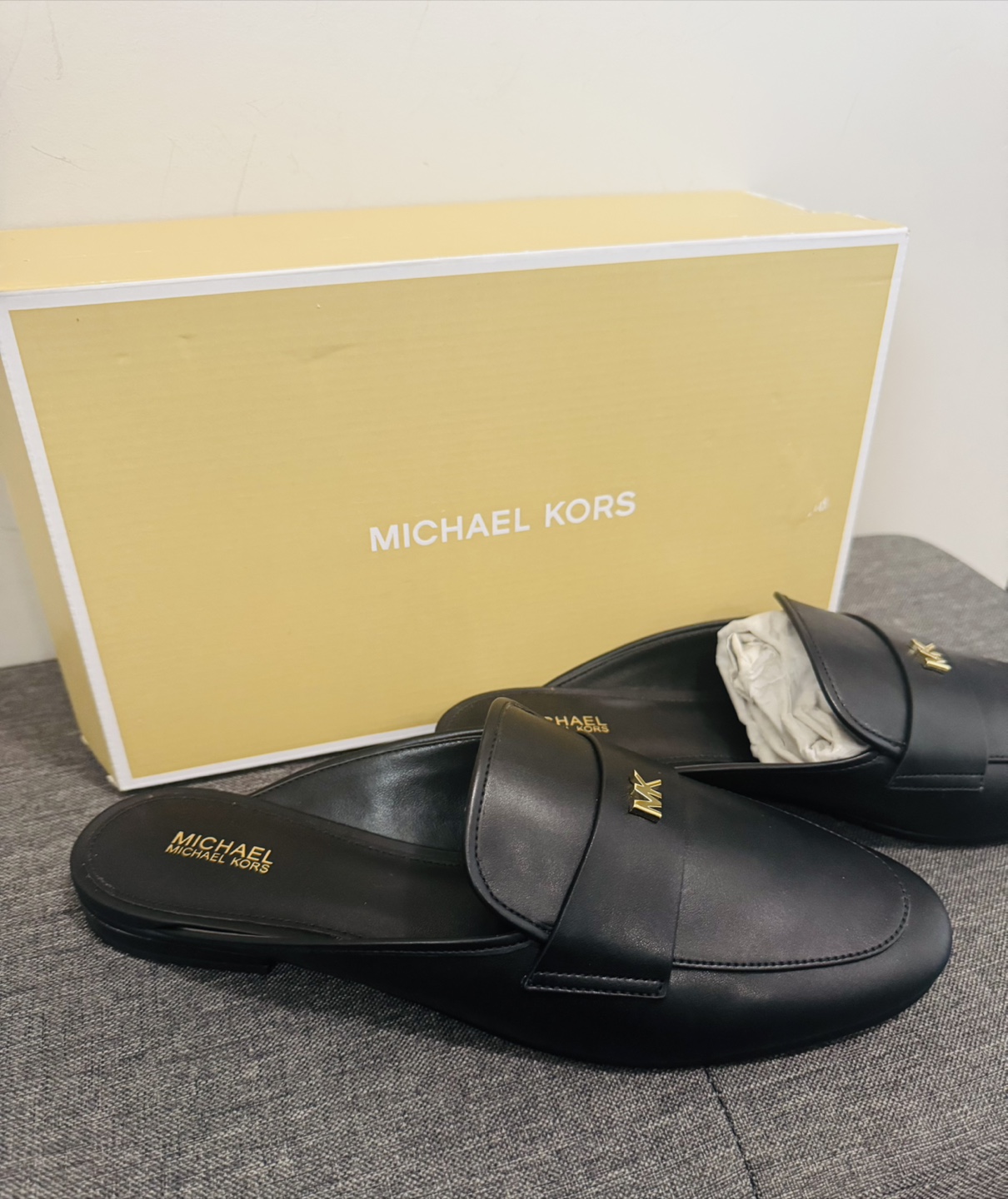 Brand New Michael Kors Gemma Mule - Black, Size 8.5 - photo 3