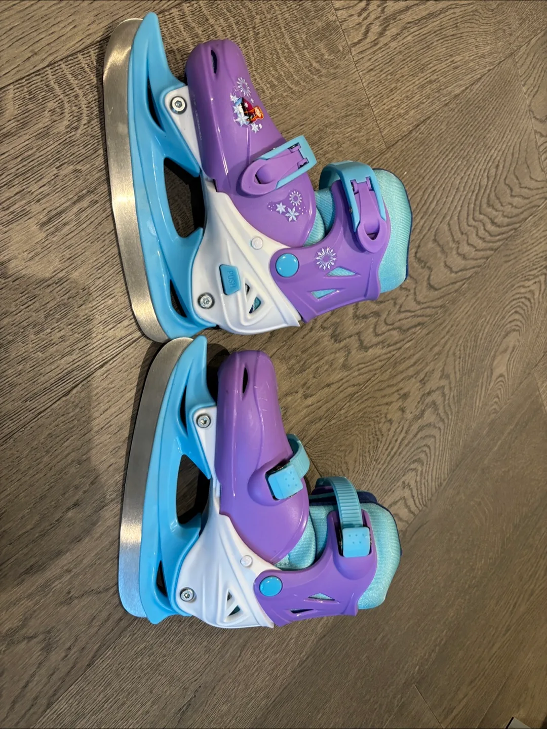 Disney Frozen Ice Skates Size Y8-Y11 thumbnail
