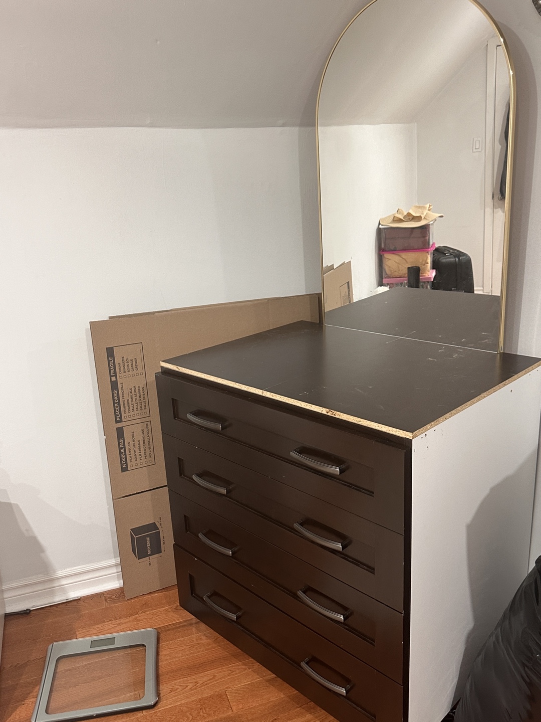 Brown 4-Drawer Dresser