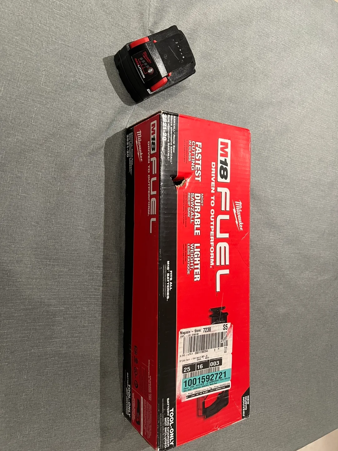 Milwaukee  Fuel  M18 Sawzall thumbnail