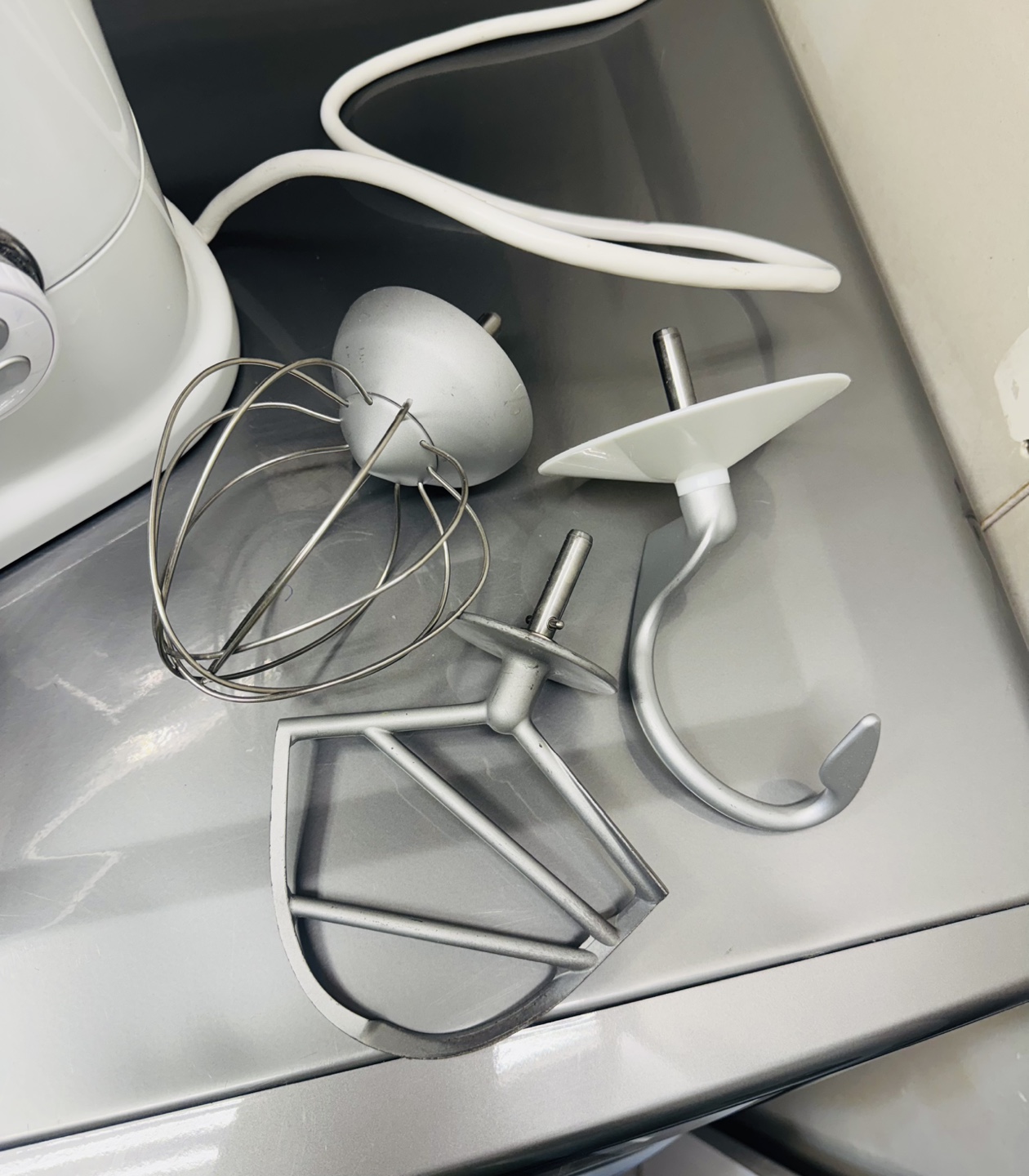 Cuisinart Stand Mixer - White GUC - photo 5