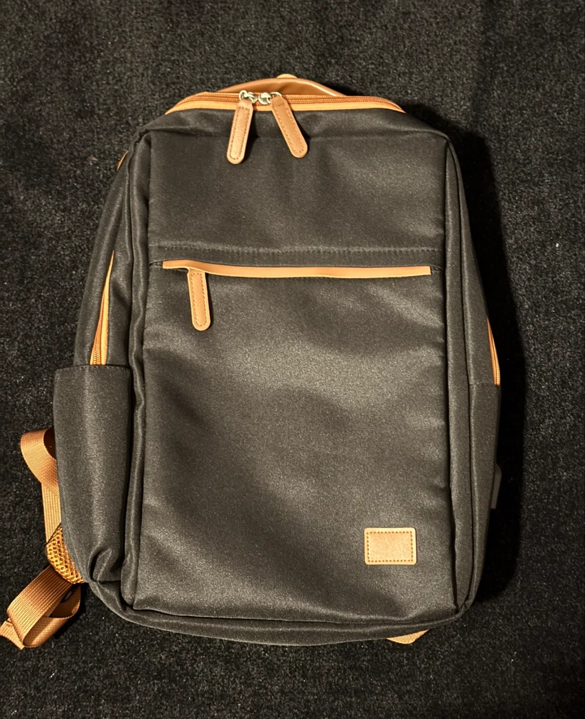15.6" Black Laptop Backpack 20L thumbnail