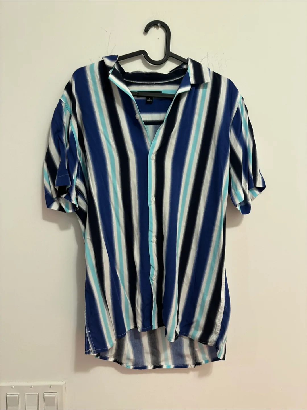 RW&CO Striped Short Sleeve Shirt - Size S thumbnail