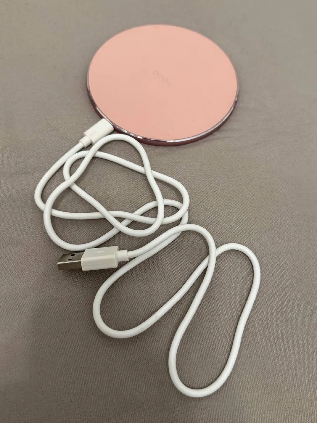 TOZO Wireless Charger Pad - Pink image indicator(2)