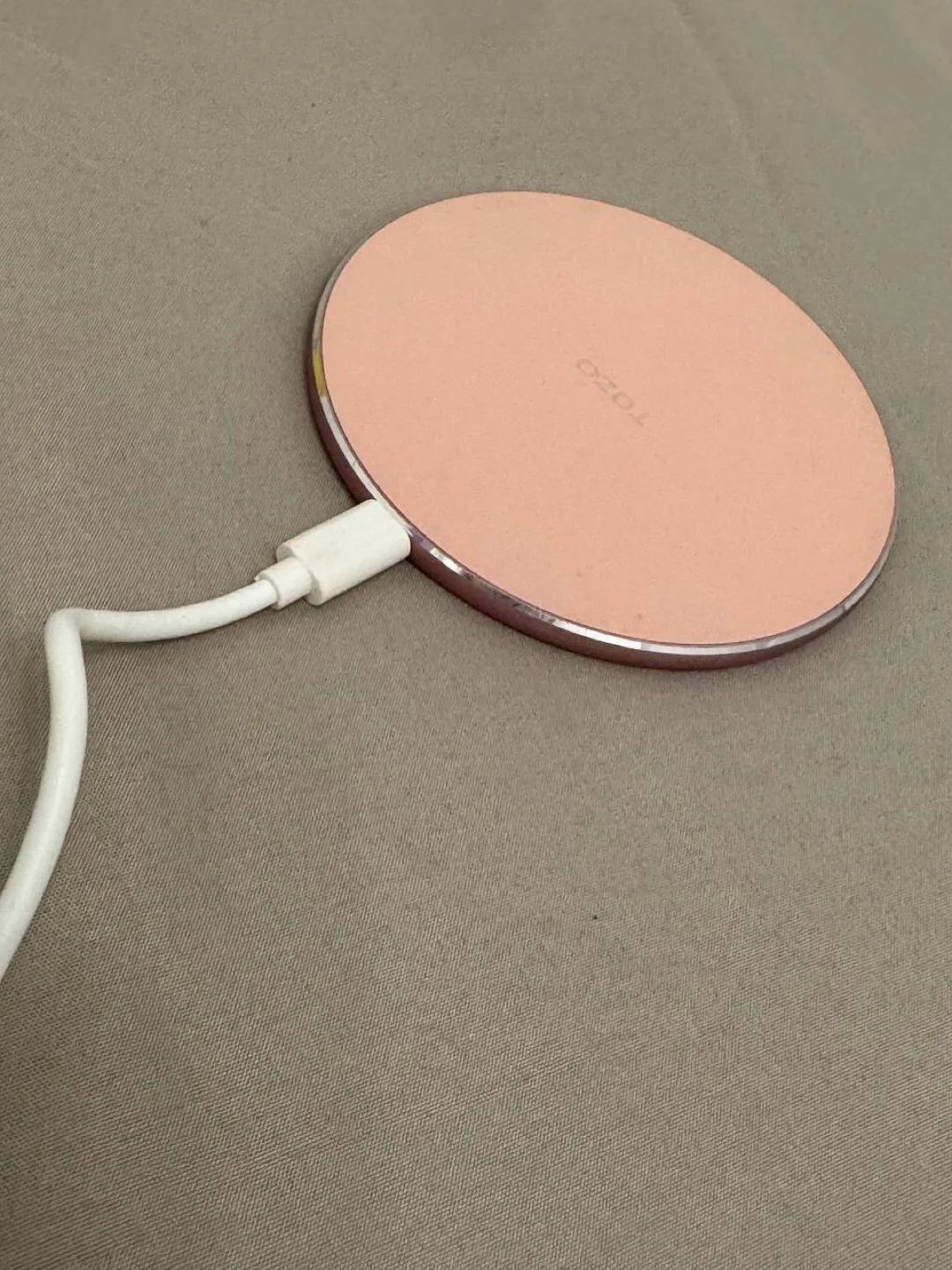 TOZO Wireless Charger Pad - Pink image indicator(6)