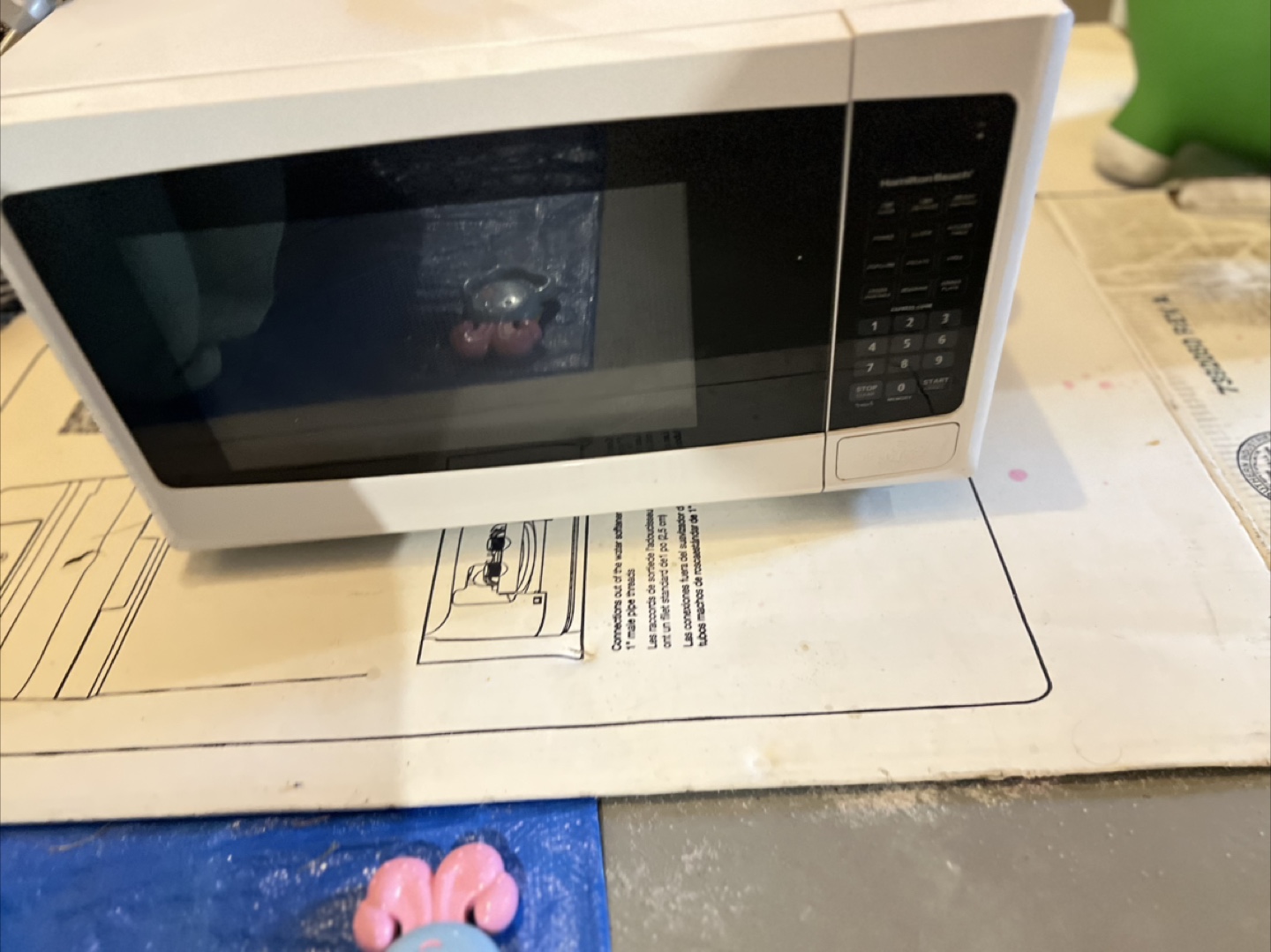Hamilton Beach Microwave Oven - photo 2