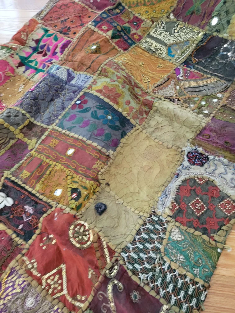 Handmade Saree Blanket thumbnail
