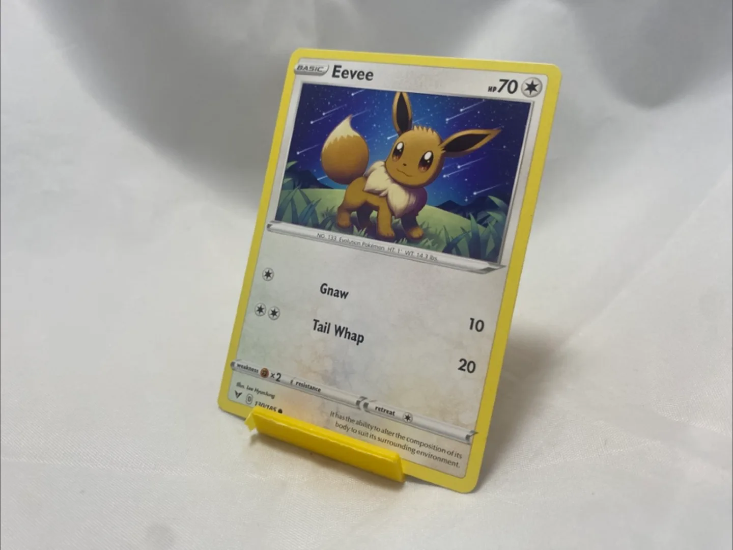 EEVEE- 130/185 - VIVID VOLTAGE SWSH POKEMON - NON-HOLO - LP thumbnail
