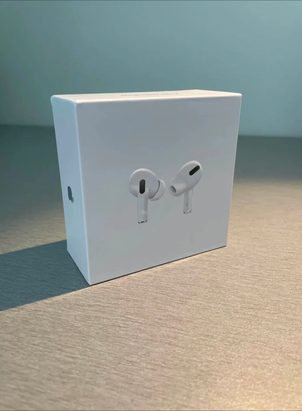 New Apple AirPods Pro with MagSafe Charging Case thumbnail