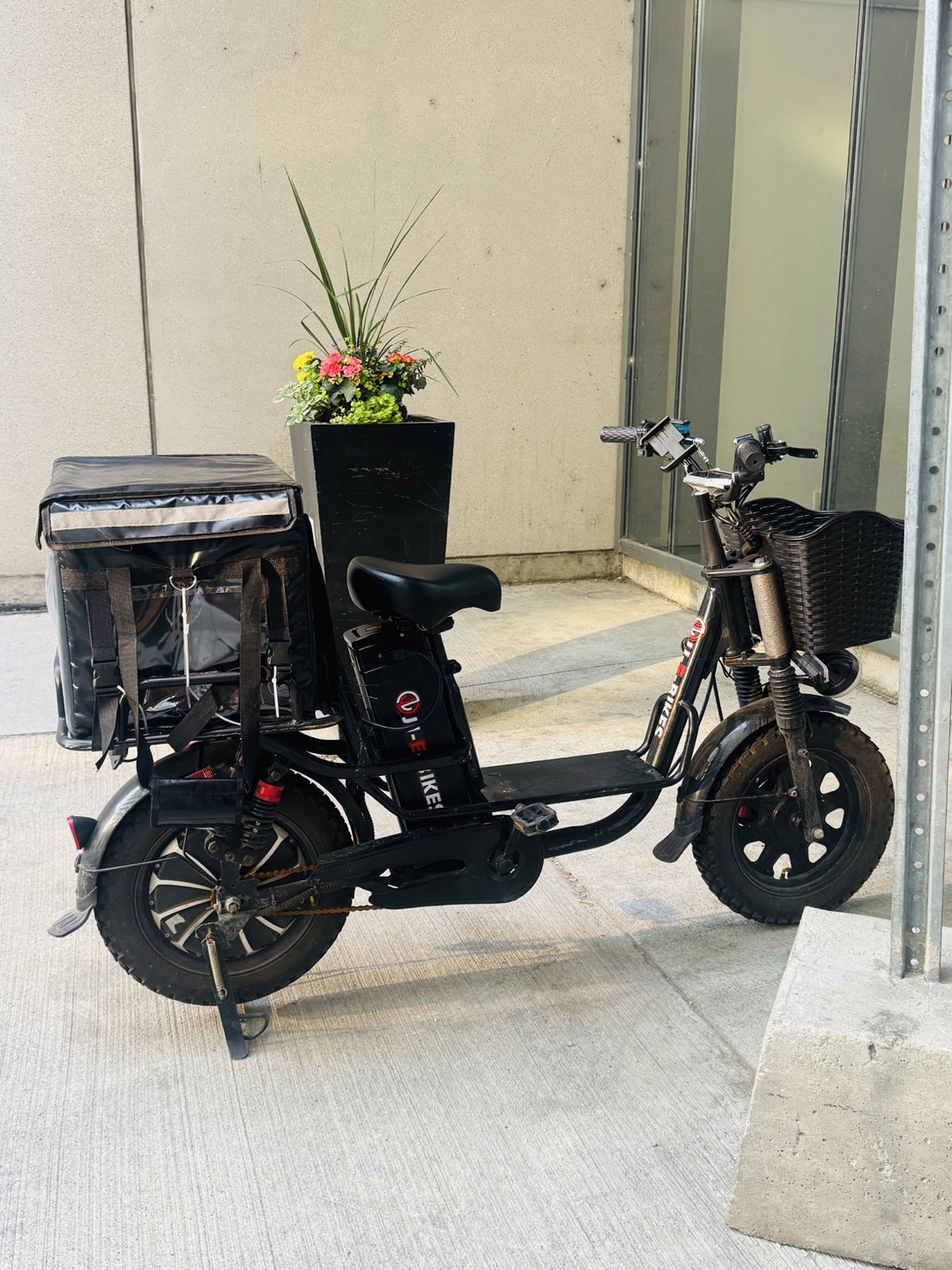 U-E Bikes Electric Bike
