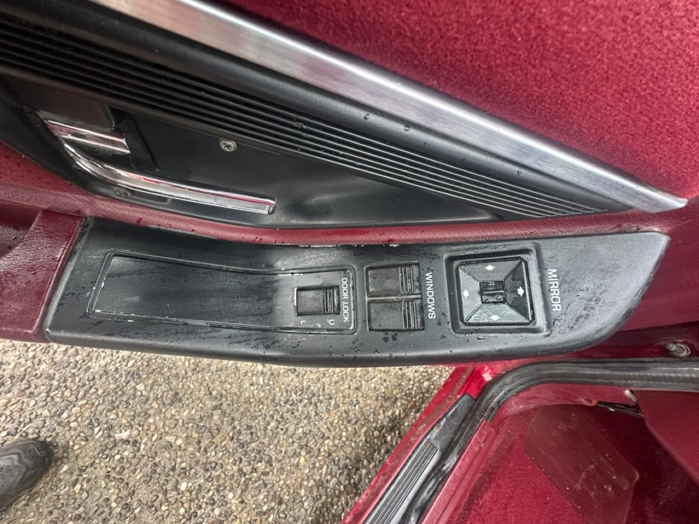 Red Ford Cougar image indicator(3)