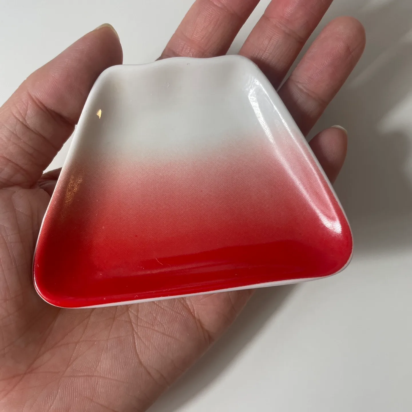 Fuji Red Small Dishes (2 available) image indicator(3)