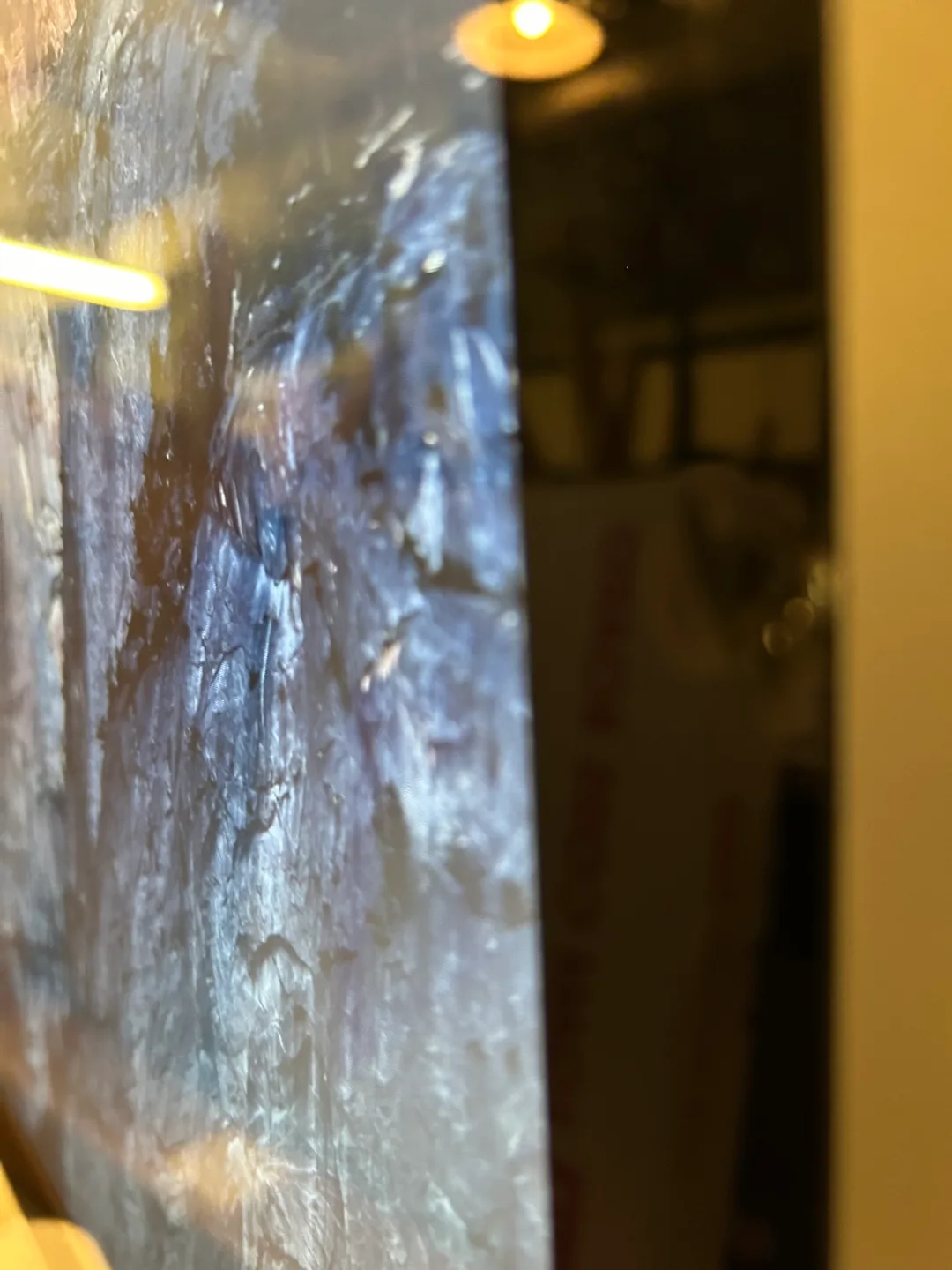 27 Inch Apple Thunderbolt Display with small damage on the side image indicator(3)