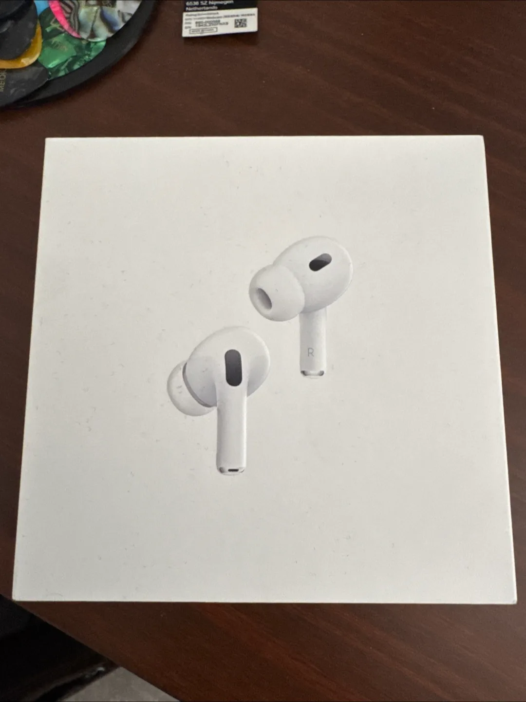 Apple AirPods Pro- Like New! thumbnail