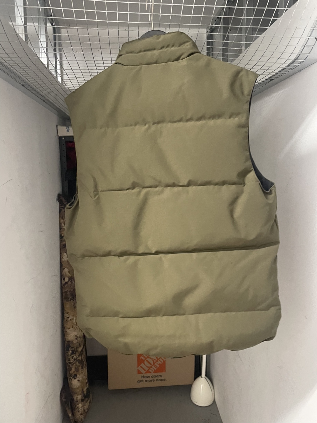 Canada Goose Vest - Military Green, Size M - photo 2