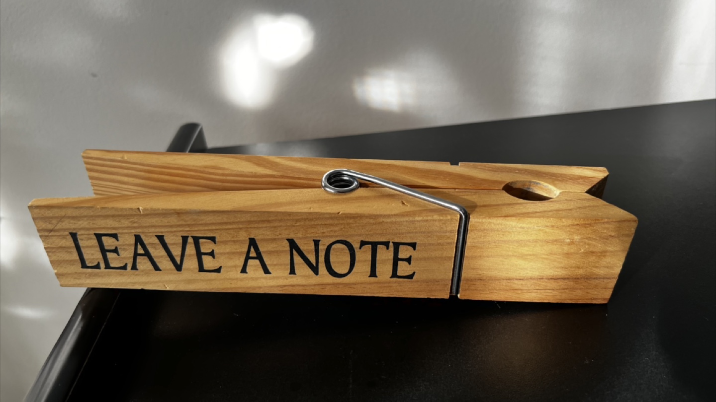 Wooden "Leave a Note" Clip - photo 3