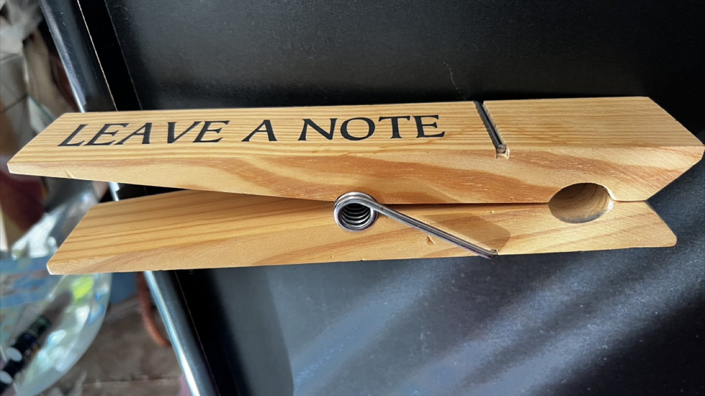 Wooden "Leave a Note" Clip - photo 2