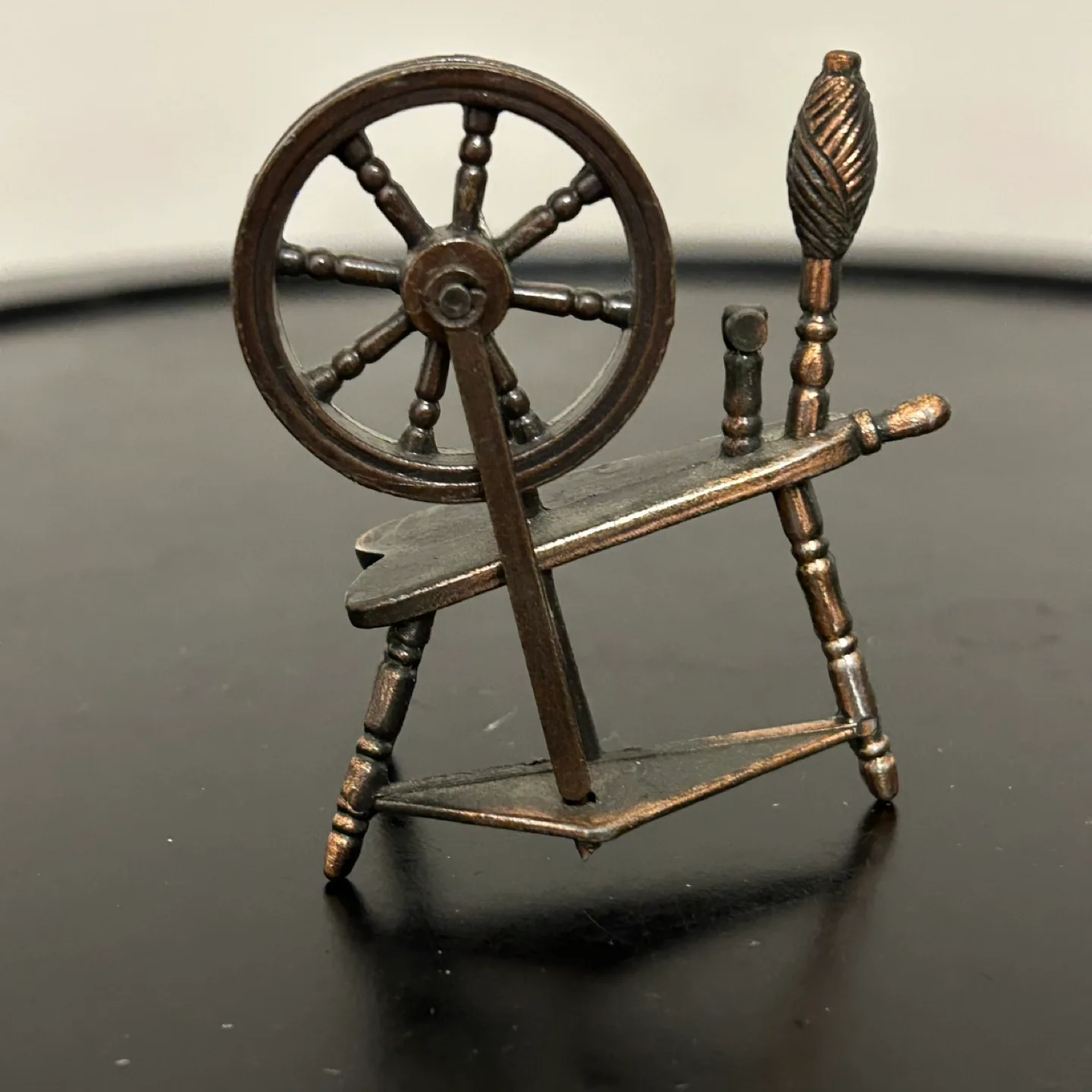 🇨🇦Miniature Vintage Metal Spinning Wheel Figurine – 2.5” Tall thumbnail