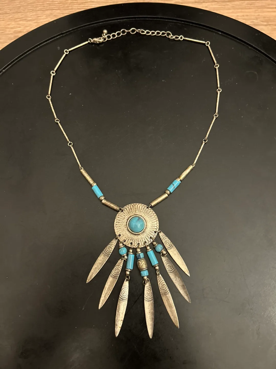 🇨🇦Vintage Native American Necklace Stunning Turquoise Stones thumbnail