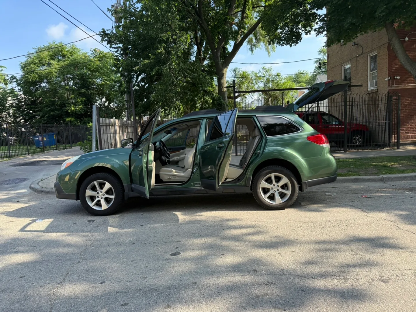 2014 Subaru Outback - Green thumbnail