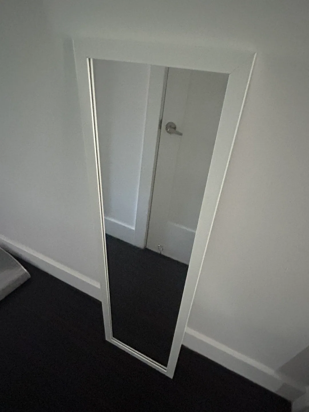 Wall mirror image indicator(2)