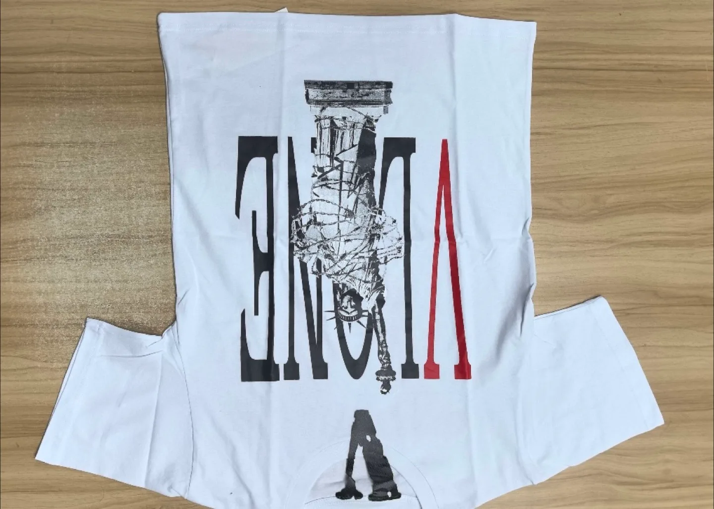 VLONE White T-Shirt - Size S thumbnail