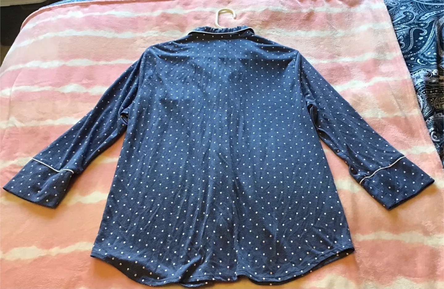 🤩 Claudel Blue Polka Dot Pajama Set - Size M image indicator(3)