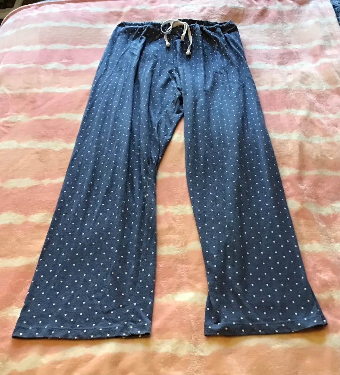 🤩 Claudel Blue Polka Dot Pajama Set - Size M image indicator(4)