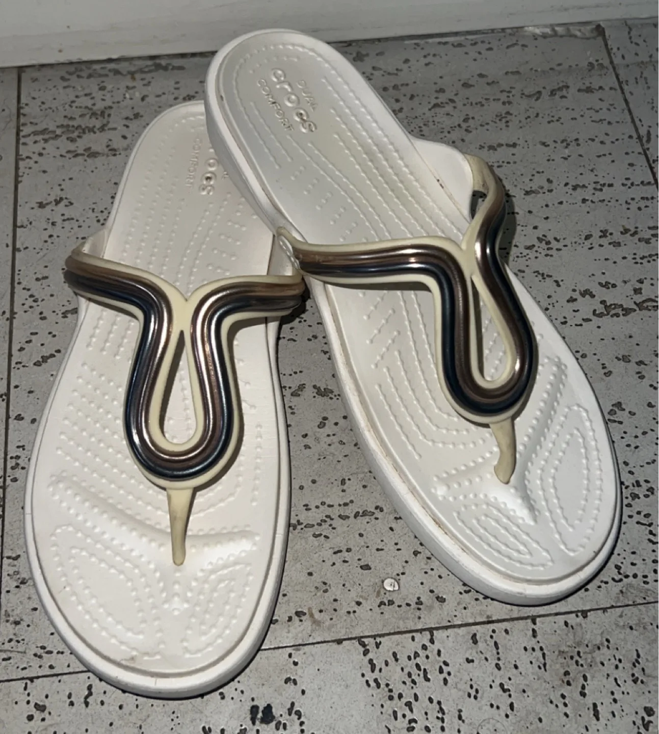 Crocs Thong Sandals - Size 8 thumbnail