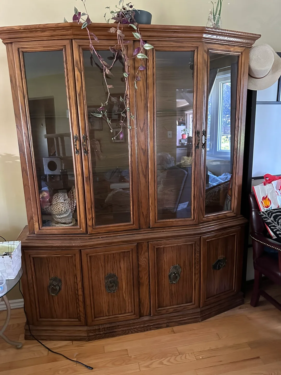 Dinning room set thumbnail