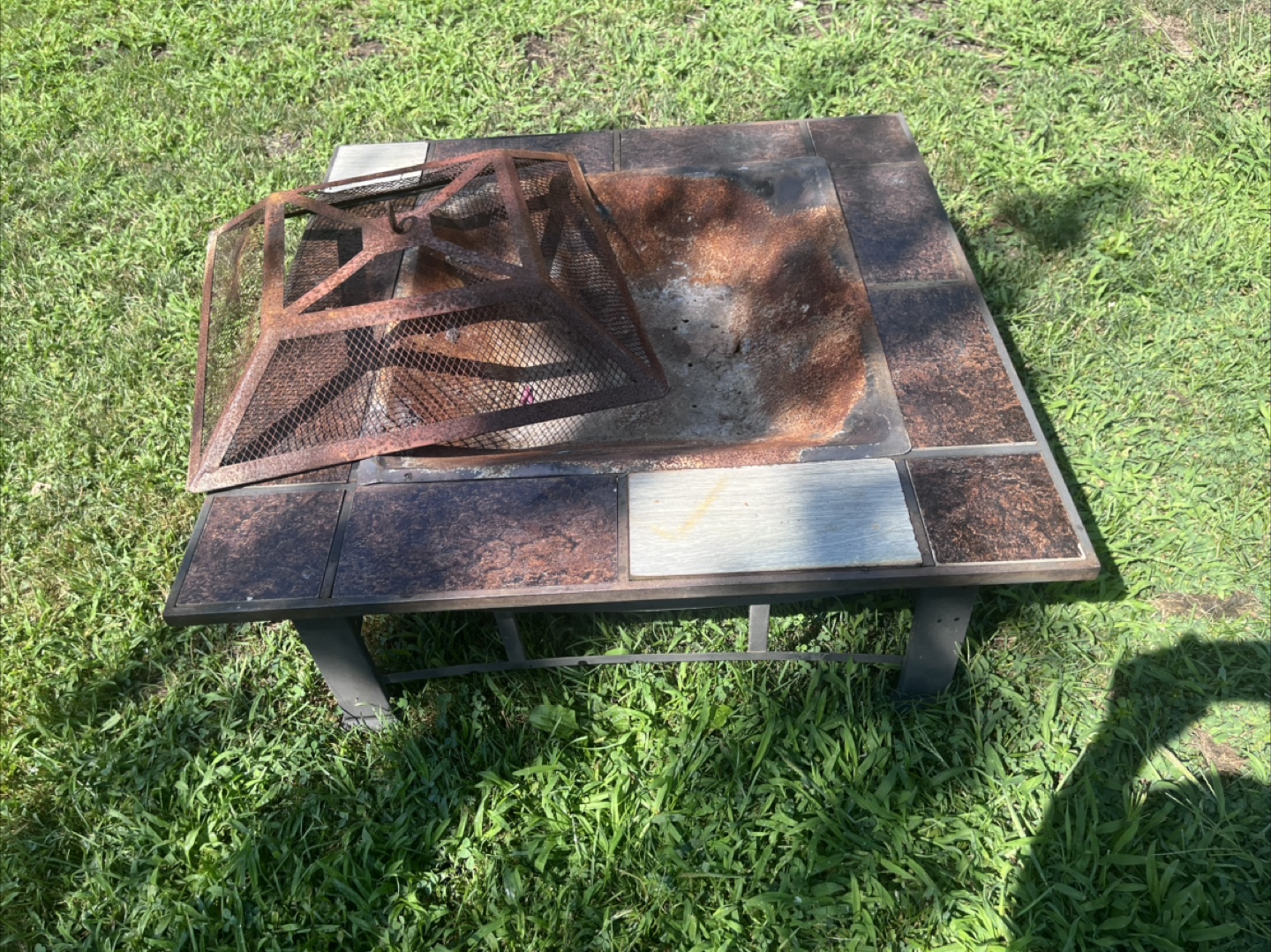 Used Fire Pit Table - photo 3