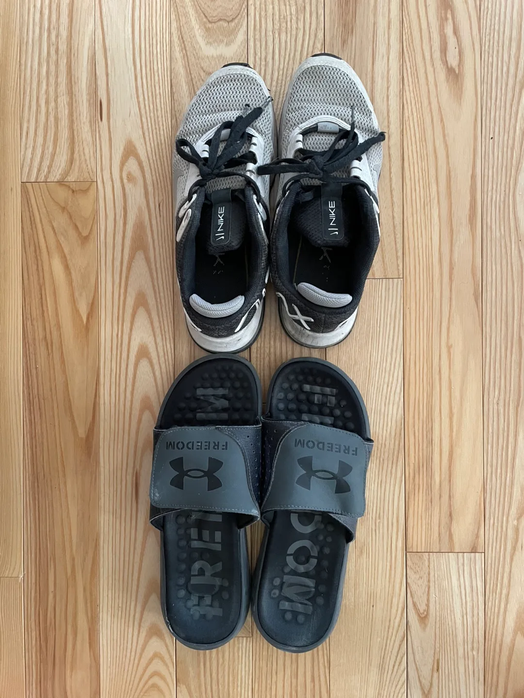 Nike Air Max Training Shoes + UA slides 8.5 image indicator(2)