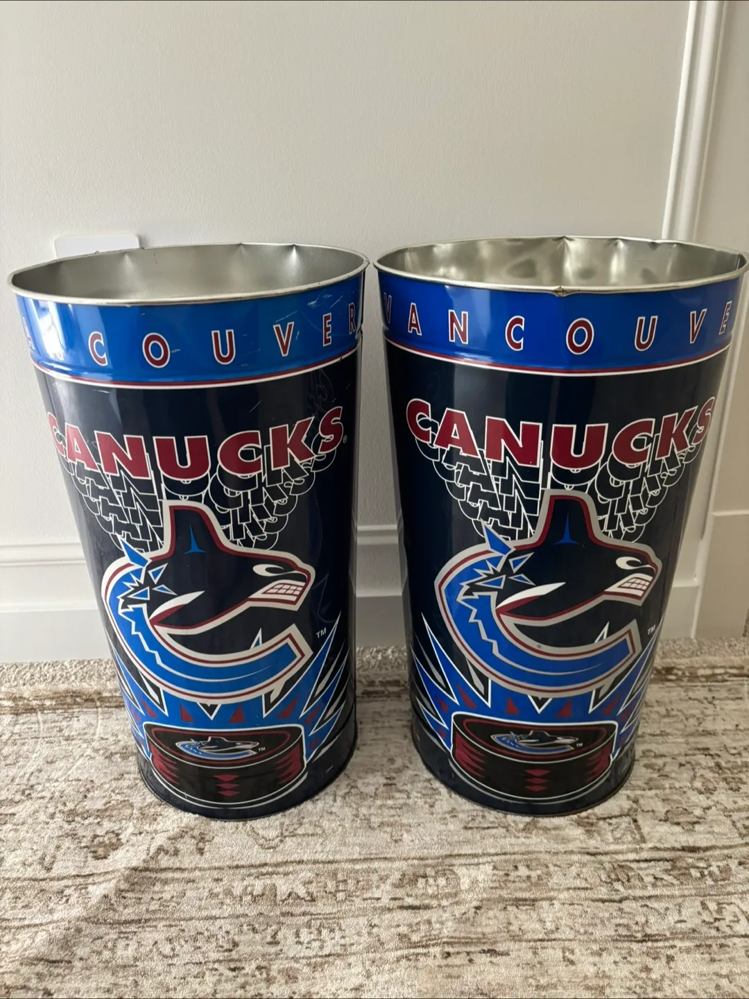 Vancouver Canucks Memorabilia Lot image indicator(7)