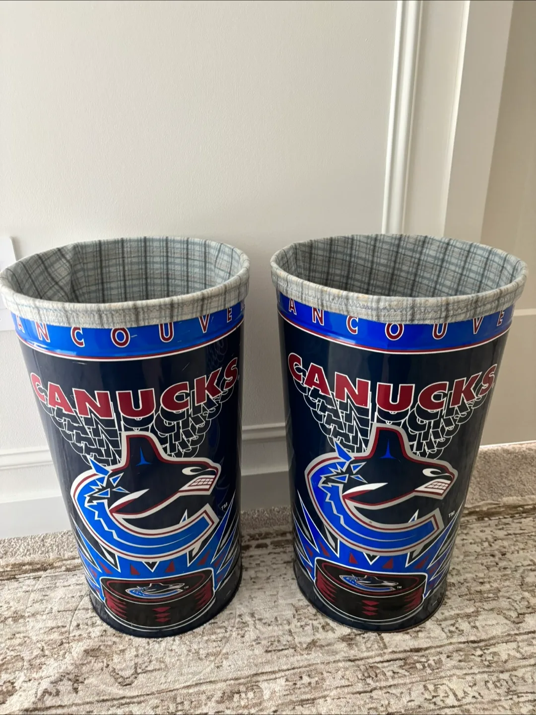 Vancouver Canucks Memorabilia Lot image indicator(8)