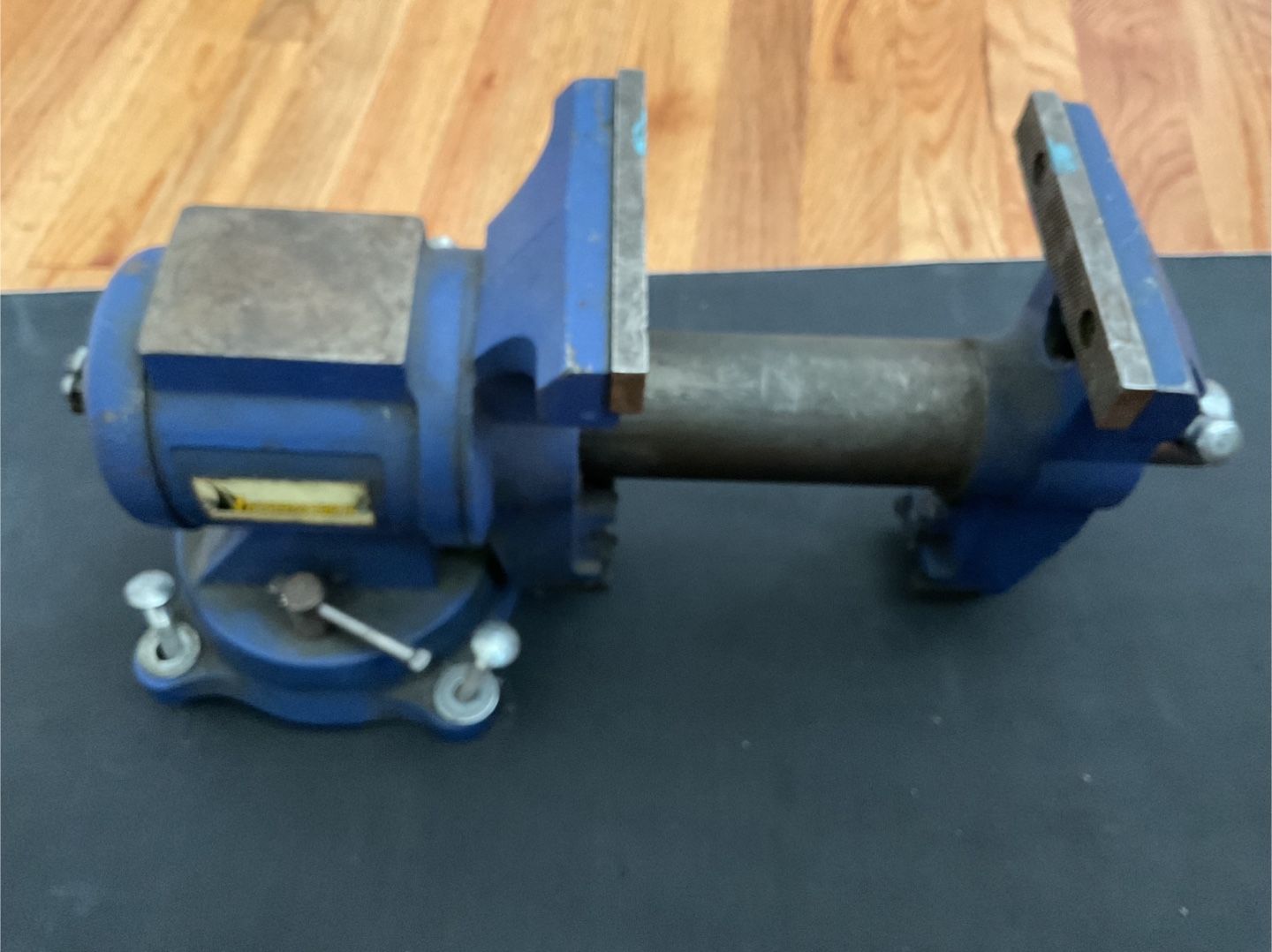 Interstate Bench Vise - Blue - photo 2