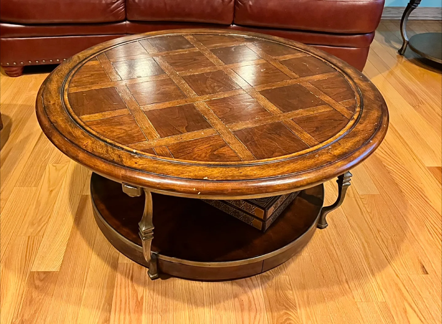 Round Wood Coffee Table thumbnail