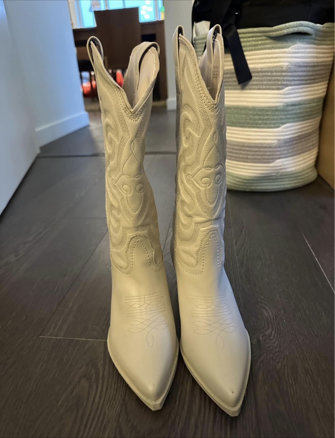 Steve Madden West White Leather Cowboy Boots
