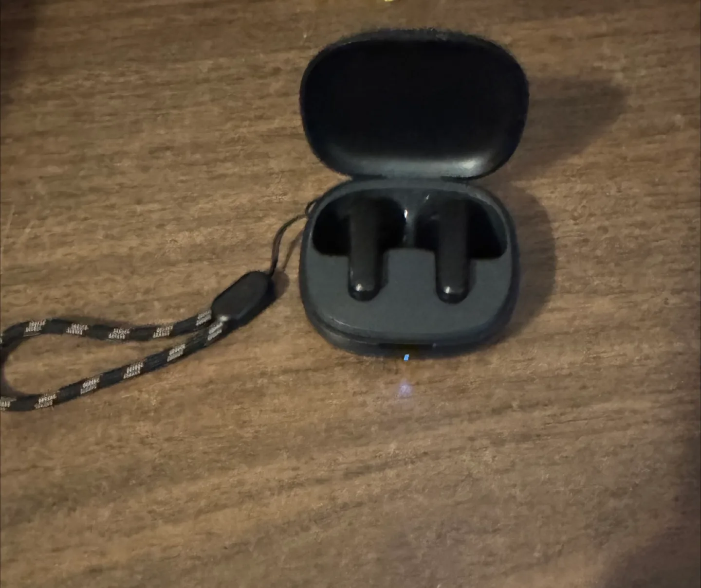 Anker Soundcore P20i pod headphones image indicator(3)