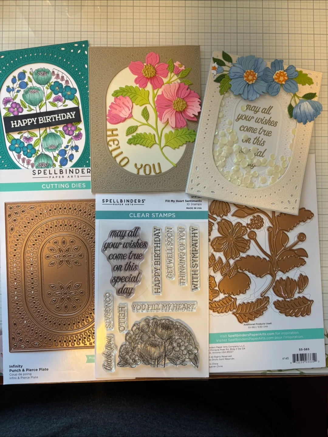 Spellbinders Paper Arts Bundle Cutting Dies & Stamps thumbnail
