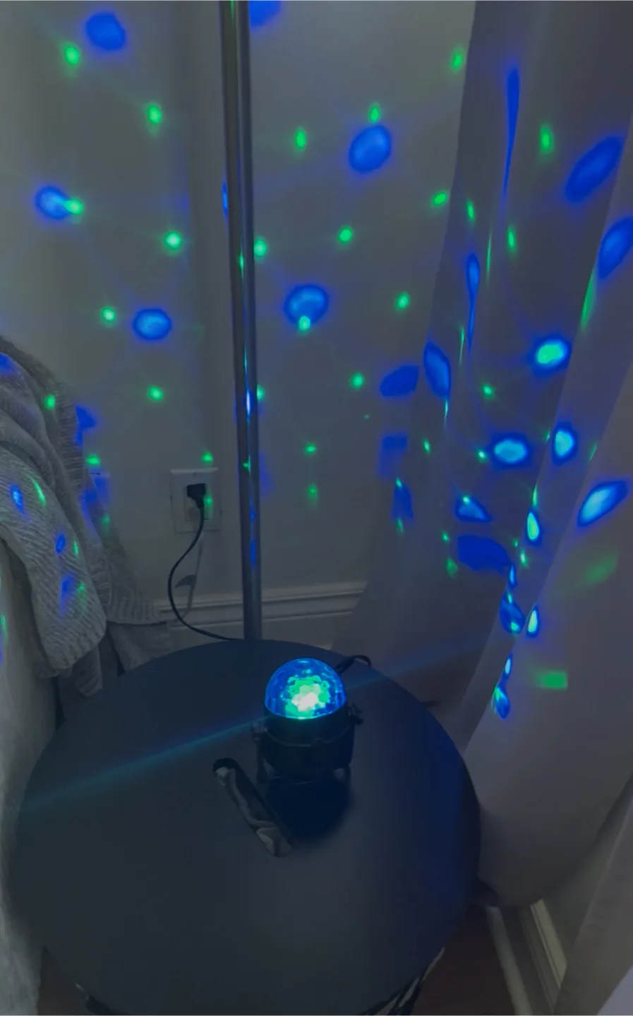 Sound-Activated Disco Party Light with Remote image indicator(6)