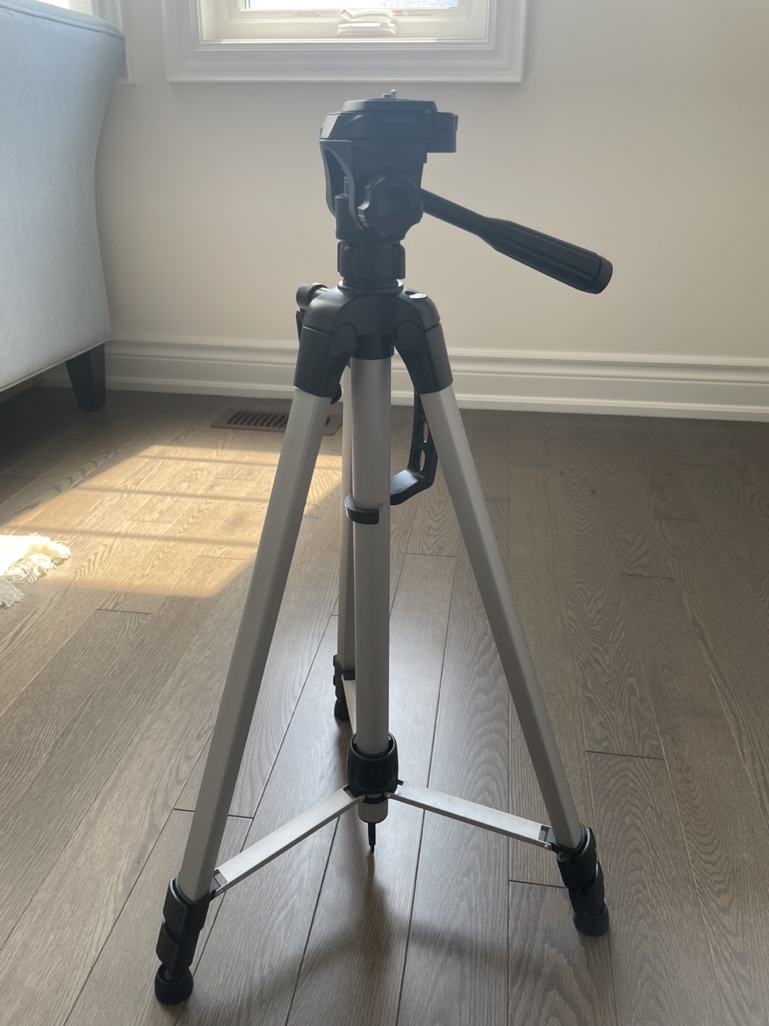 Camera Tripod - photo 4